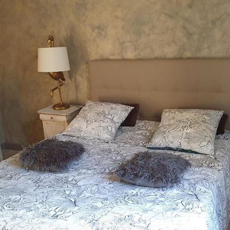 La Maison Porte Bonheur Chantelle Εξωτερικό φωτογραφία